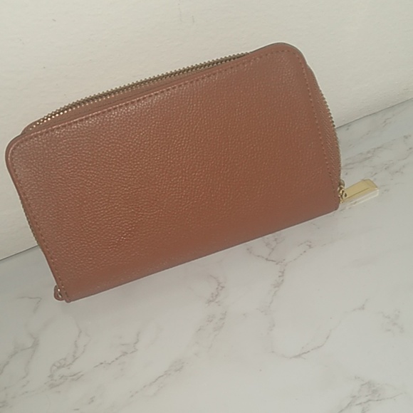 Women's Faux Leather Wallet - Picture 1 of 3